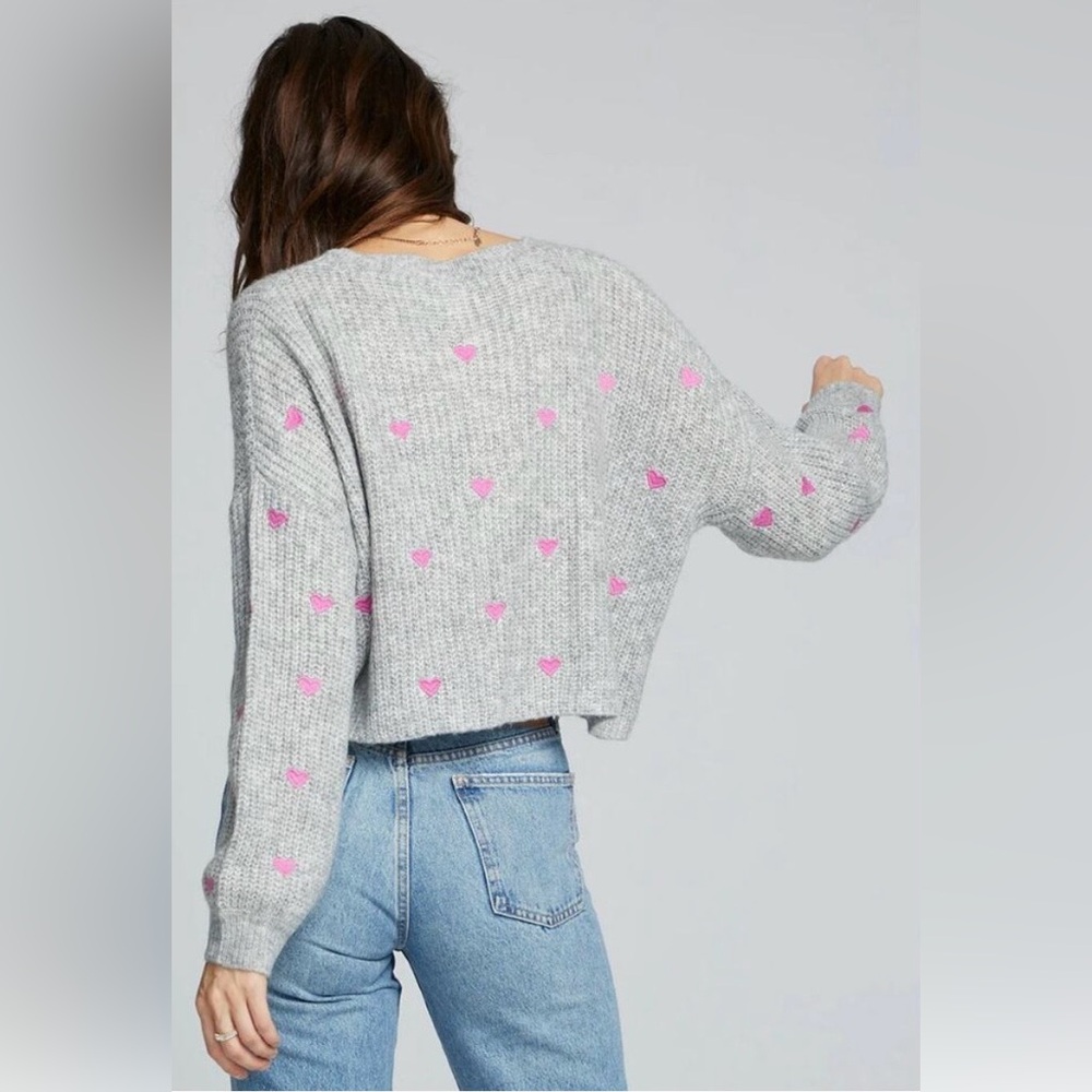 NWOT Saltwater Luxe Medium Gray Heart Embroidered boxy crop-top style sweater. - Picture 2 of 6